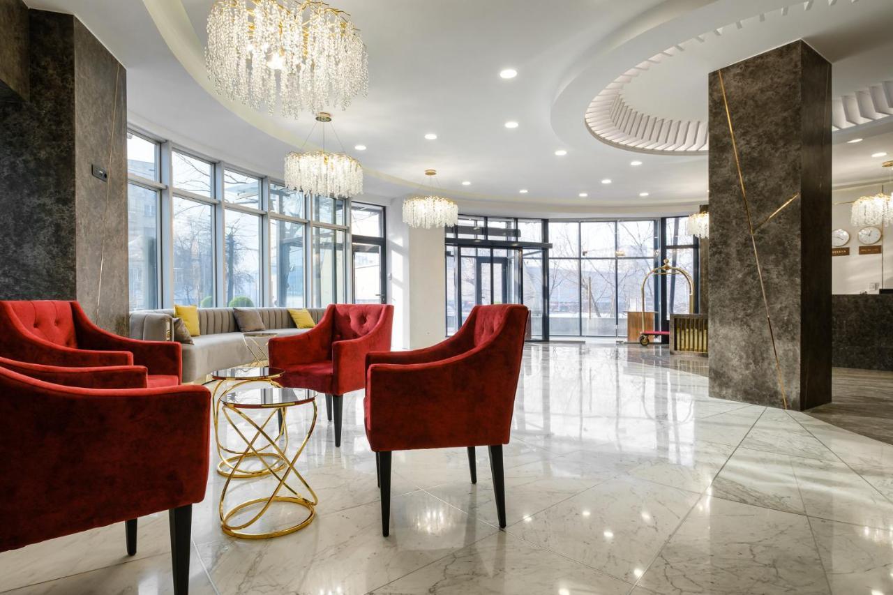Grand Mildom Hotel Almatı Dış mekan fotoğraf