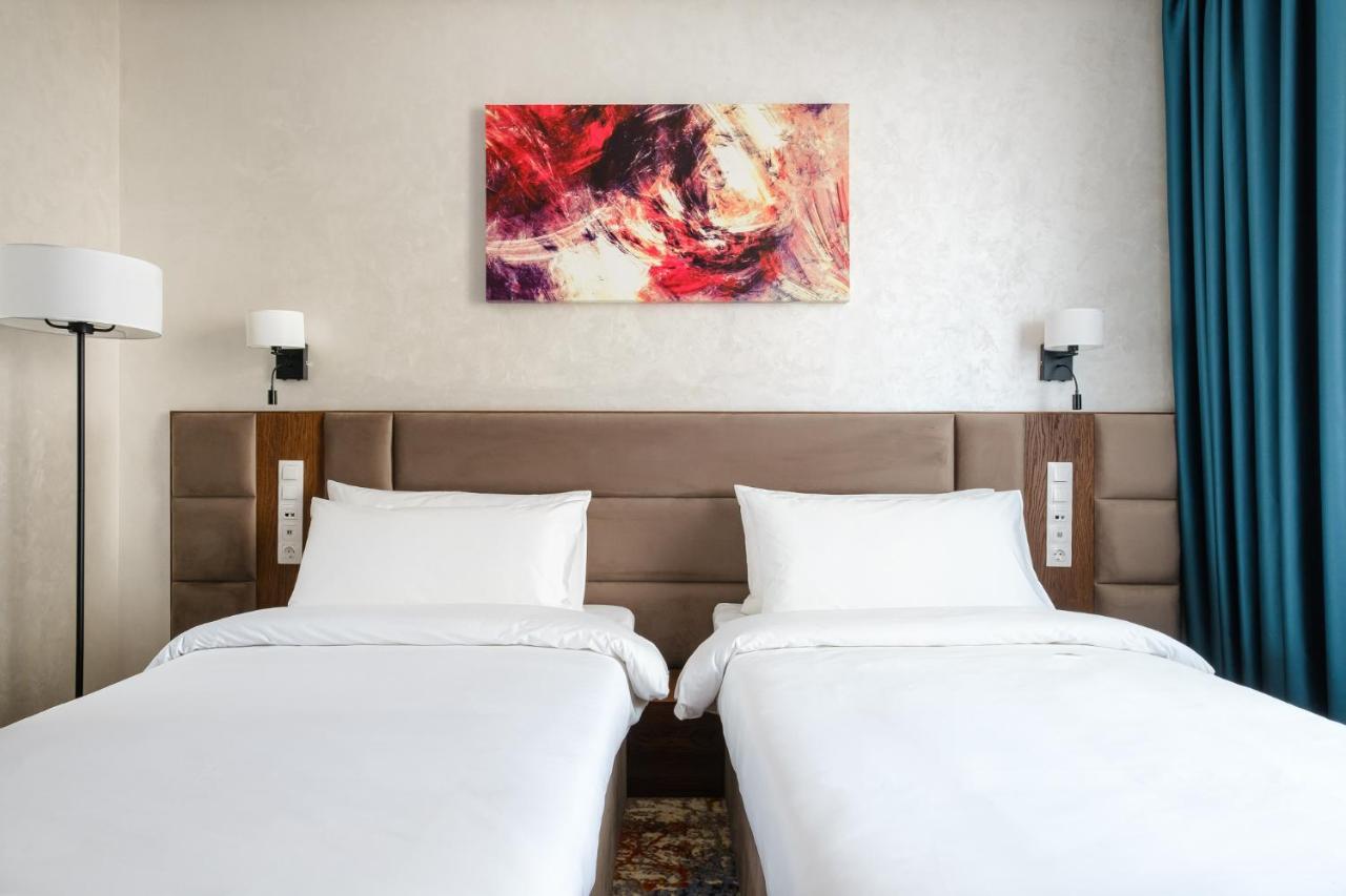 Grand Mildom Hotel Almatı Dış mekan fotoğraf