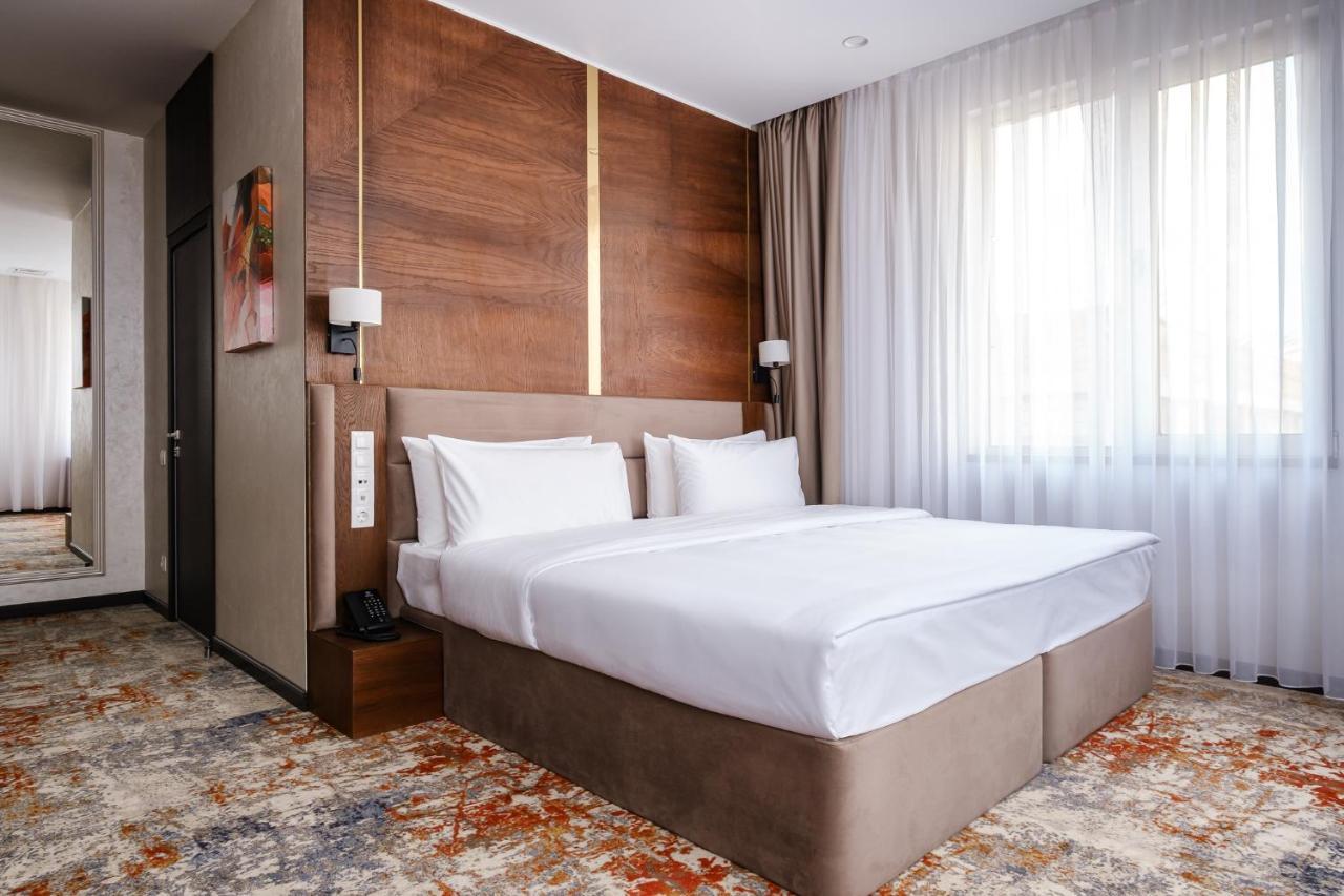 Grand Mildom Hotel Almatı Dış mekan fotoğraf