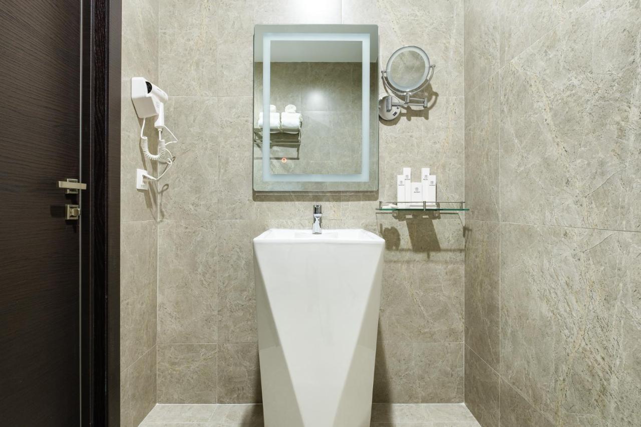 Grand Mildom Hotel Almatı Dış mekan fotoğraf