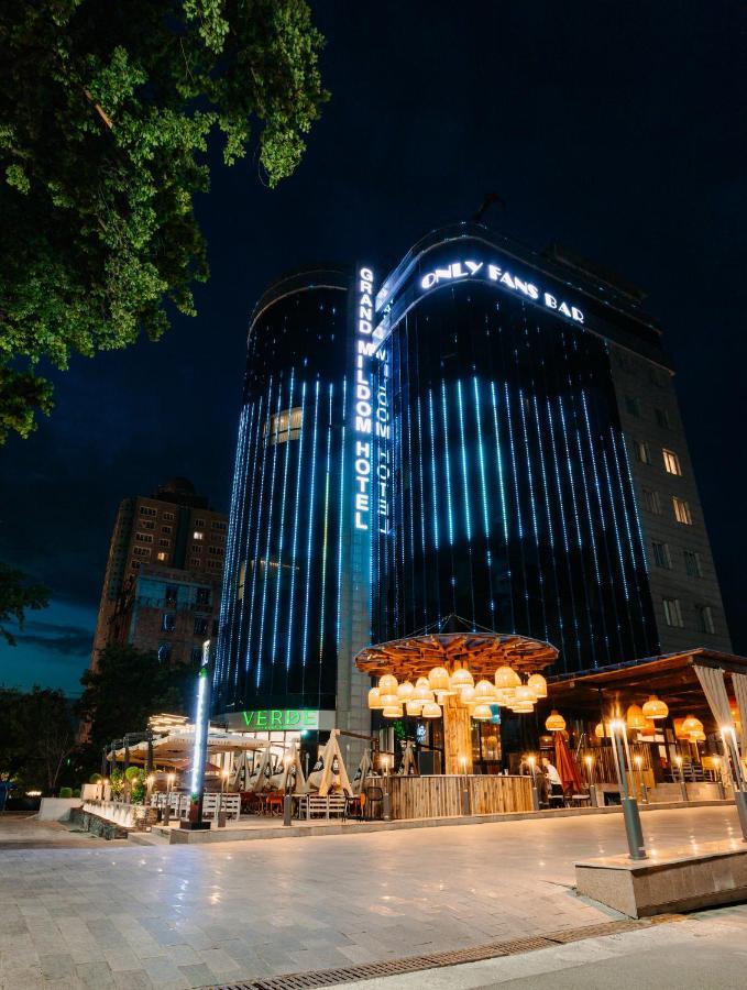 Grand Mildom Hotel Almatı Dış mekan fotoğraf