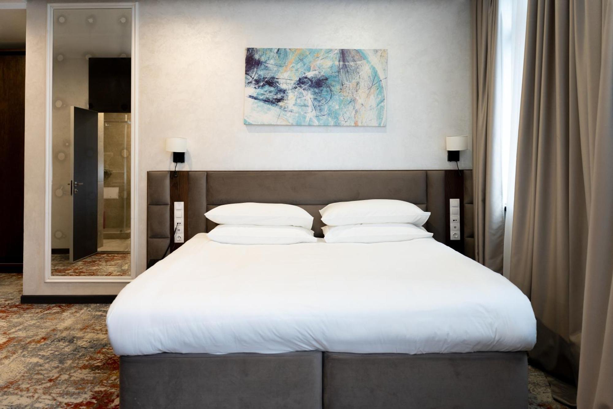 Grand Mildom Hotel Almatı Dış mekan fotoğraf